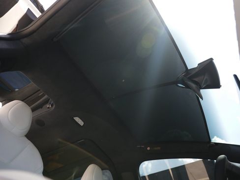 Used 2022 Tesla Model X AWD/4WD image 31