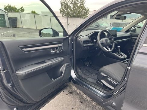 Used 2025 Honda CR-V LX image 13