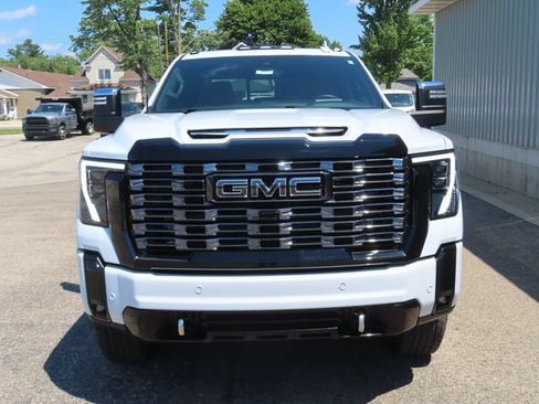 Used 2026 GMC Sierra 2500 Denali Ultimate AWD/4WD image 13