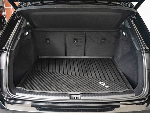 Used 2022 Audi Q4 e-tron Premium w/ Convenience Package image 18