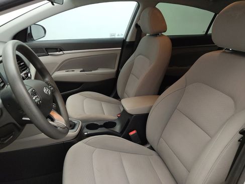 Used 2019 Hyundai Elantra SEL image 17