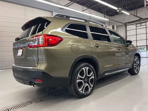 Used 2025 Subaru Ascent Limited image 7