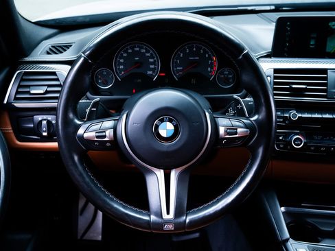 Used 2018 BMW M3 w/ Competition Package RWD image 17