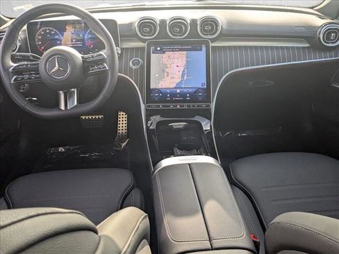 Used 2025 Mercedes-Benz C 300 4MATIC Sedan image 19