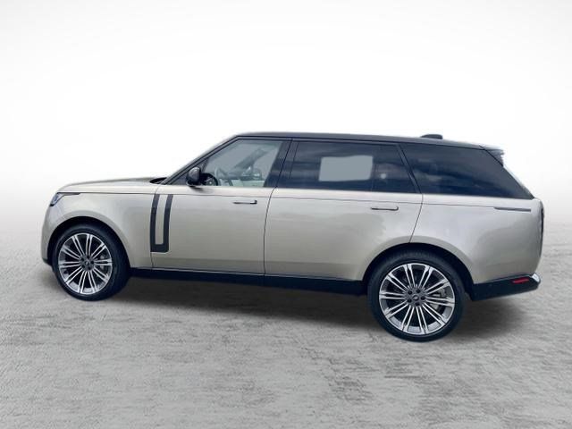 Used 2025 Land Rover Range Rover Long Wheelbase SE AWD/4WD image 5