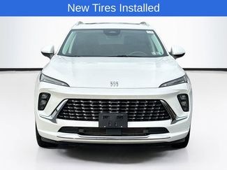 Used 2024 Buick Envision Avenir video 2