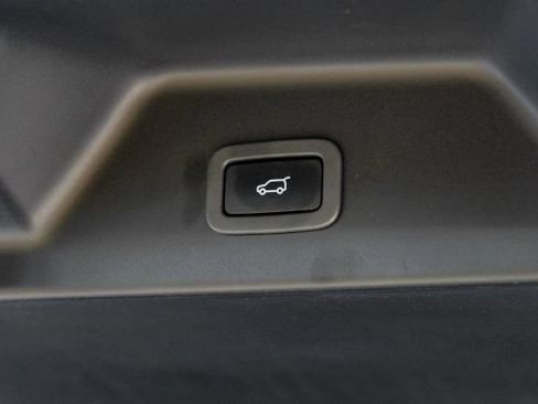 Used 2019 Land Rover Range Rover Supercharged AWD/4WD image 76