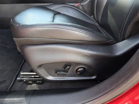 Used 2025 Jeep Compass Limited image 19