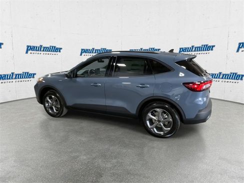 New 2026 Ford Escape ST-Line w/ Cold Weather Package image 8