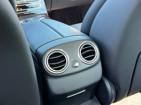 Used 2021 Mercedes-Benz E 450 4MATIC Sedan image 19