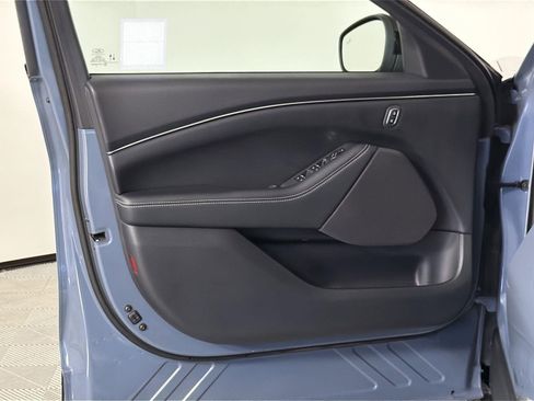 Used 2023 Ford Mustang Mach-E Select image 19