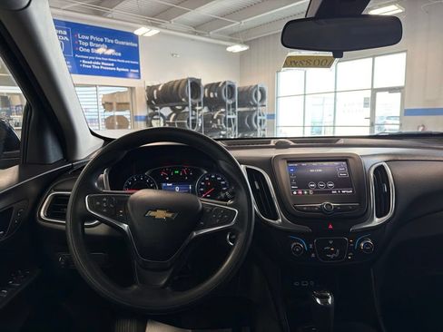 Used 2021 Chevrolet Equinox LT AWD/4WD image 10