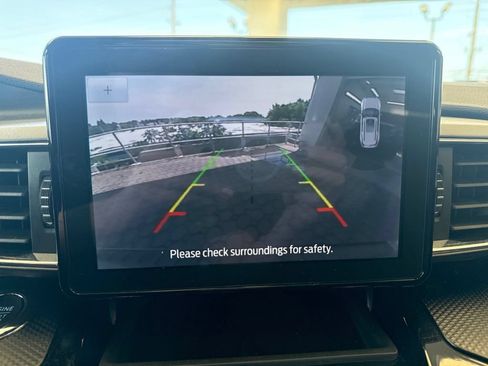 Used 2023 Ford Explorer ST-Line w/ Class IV Trailer Tow Package AWD/4WD image 23