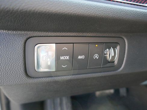 New 2026 Chevrolet Traverse Z71 w/ Enhanced Driving Package AWD/4WD image 20