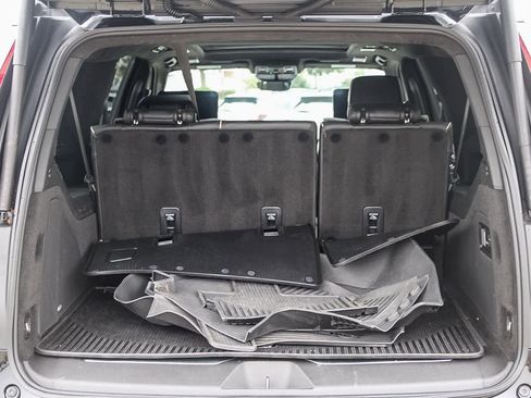 Used 2023 Cadillac Escalade ESV Sport Platinum w/ LPO, ONYX Package image 24