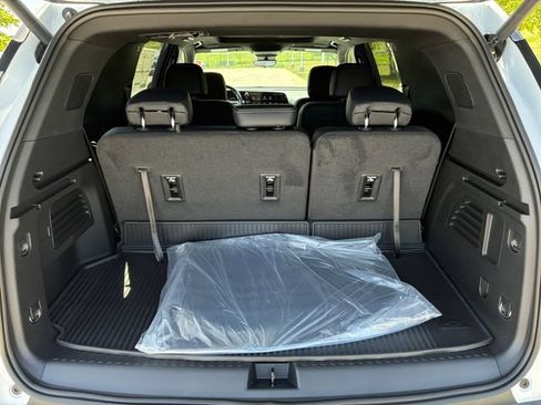 New 2026 Chevrolet Traverse LT w/ Enhanced Driving Package AWD/4WD image 16