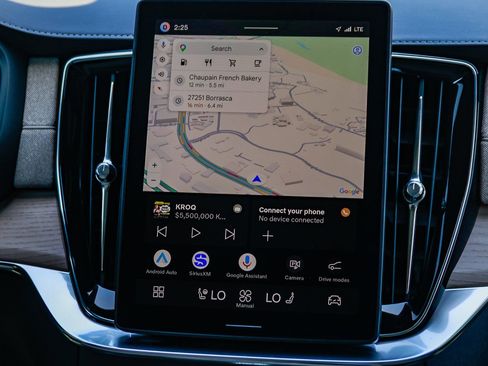 Used 2026 Volvo XC90 B5 Core image 15