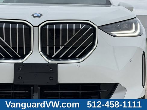 Used 2025 BMW X3 xDrive30i w/ Convenience Package AWD/4WD image 4