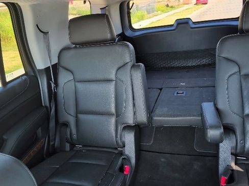 Used 2018 Chevrolet Tahoe Premier AWD/4WD image 24