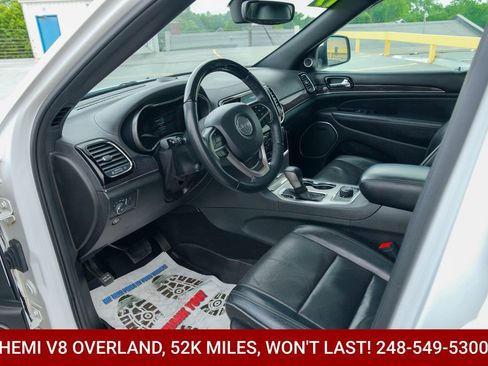 Used 2019 Jeep Grand Cherokee Overland AWD/4WD image 15