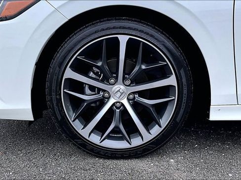 Used 2024 Honda Civic Touring image 30