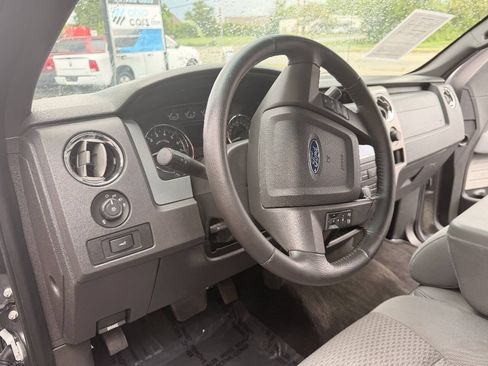 Used 2011 Ford F150 XLT w/ XLT Convenience Pkg RWD image 11