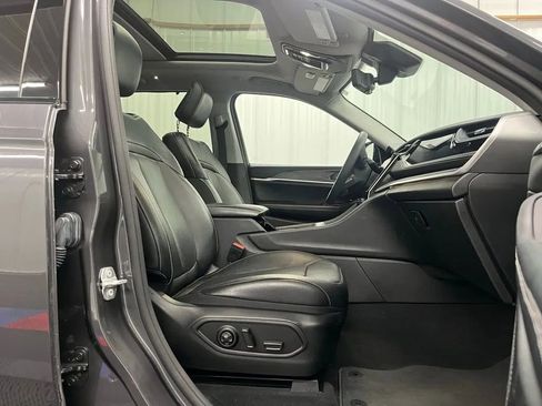 Used 2022 Jeep Grand Cherokee Limited 4xe w/ Luxury Tech Group II AWD/4WD image 25