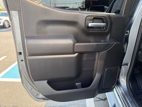 Used 2020 Chevrolet Silverado 1500 LT image 37