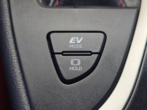 Used 2023 Lexus UX 250h F Sport AWD/4WD image 26
