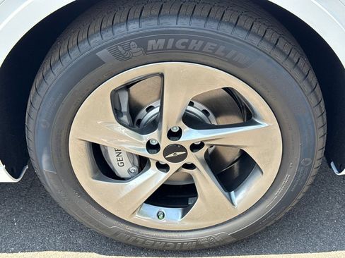 New 2026 Genesis GV70 2.5T Advanced AWD/4WD image 14