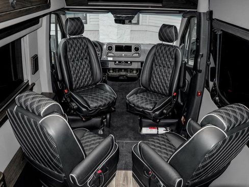 New 2024 Mercedes-Benz Sprinter 3500 image 37