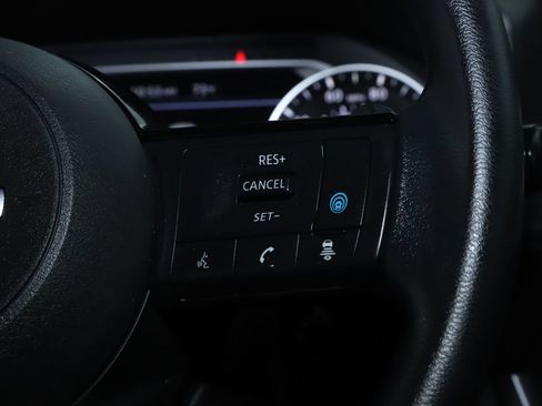 Used 2023 Nissan Rogue SV AWD/4WD image 23