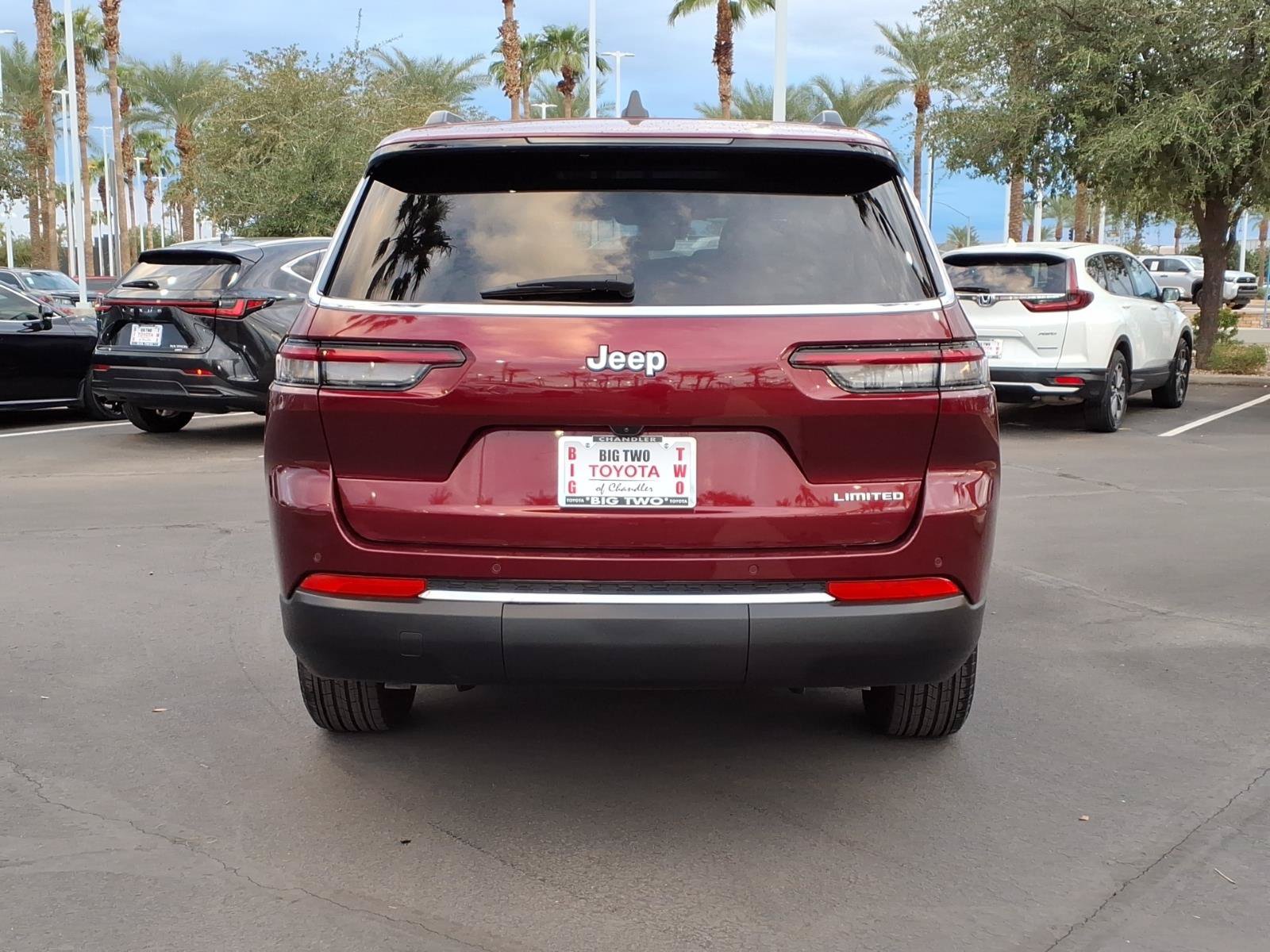Used 2025 Jeep Grand Cherokee L Limited w/ Trailer Tow Package RWD image 5