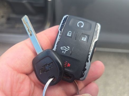 Used 2022 Chevrolet Silverado 1500 Custom image 20