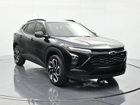 New 2026 Chevrolet Trax RS w/ Driver Confidence Package image 3