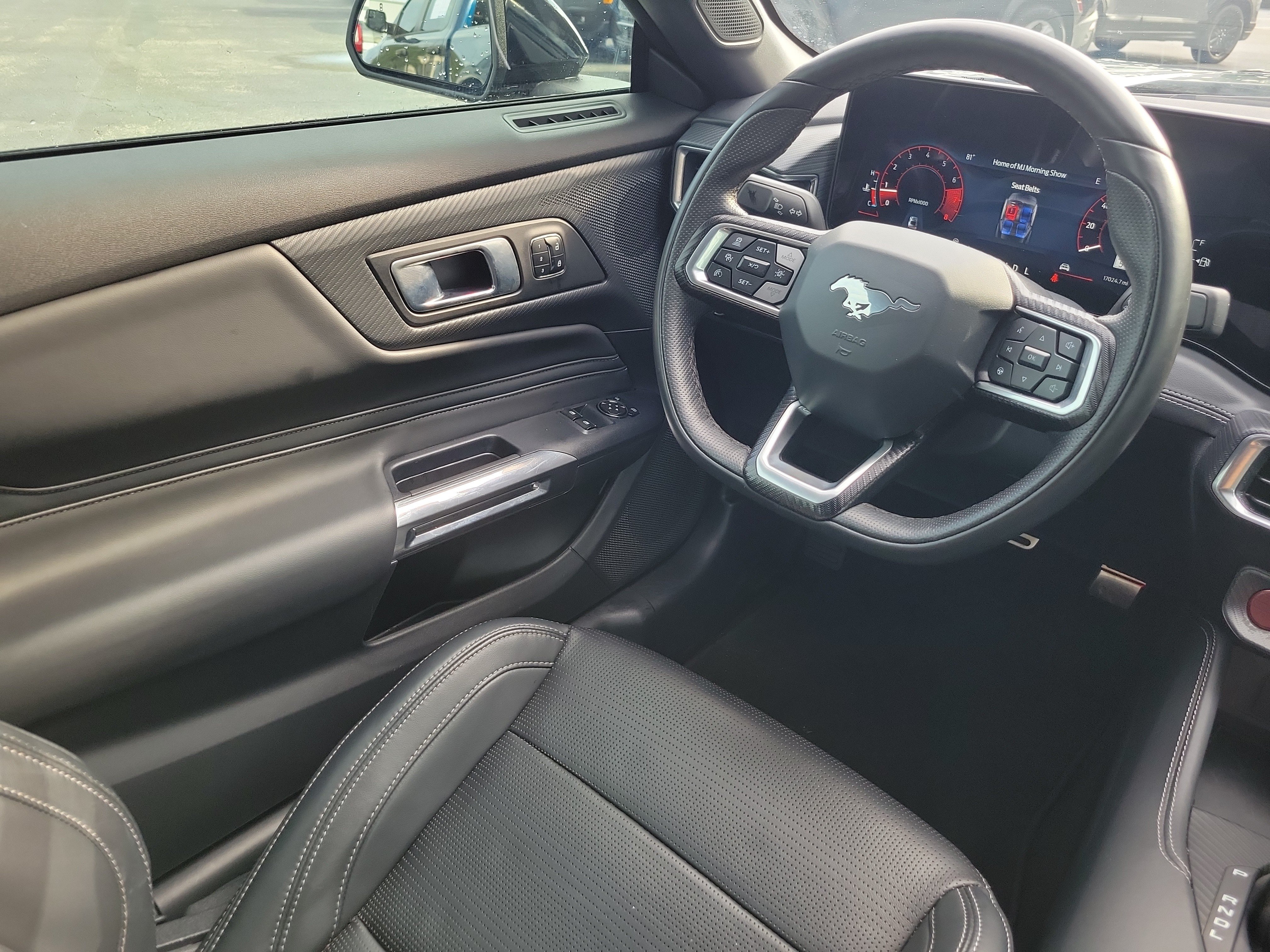 Used 2025 Ford Mustang Premium RWD image 21