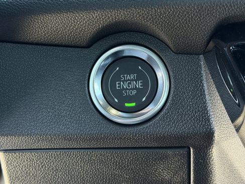 New 2026 Chevrolet Traverse RS image 18