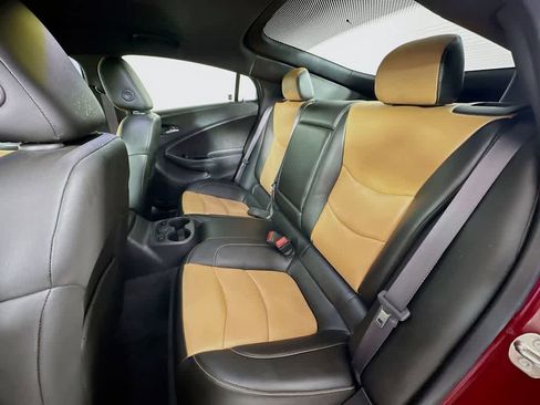 Used 2017 Chevrolet Volt Premier w/ Driver Confidence II Package image 14