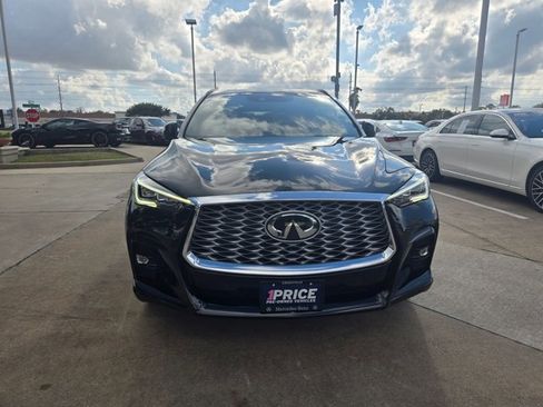Used 2025 INFINITI QX55 Essential image 2