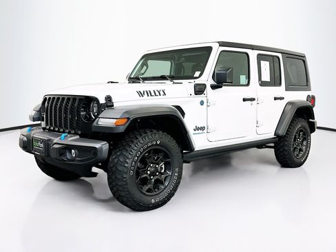 Used 2023 Jeep Wrangler Unlimited w/ 8.4" Radio Group AWD/4WD image 3