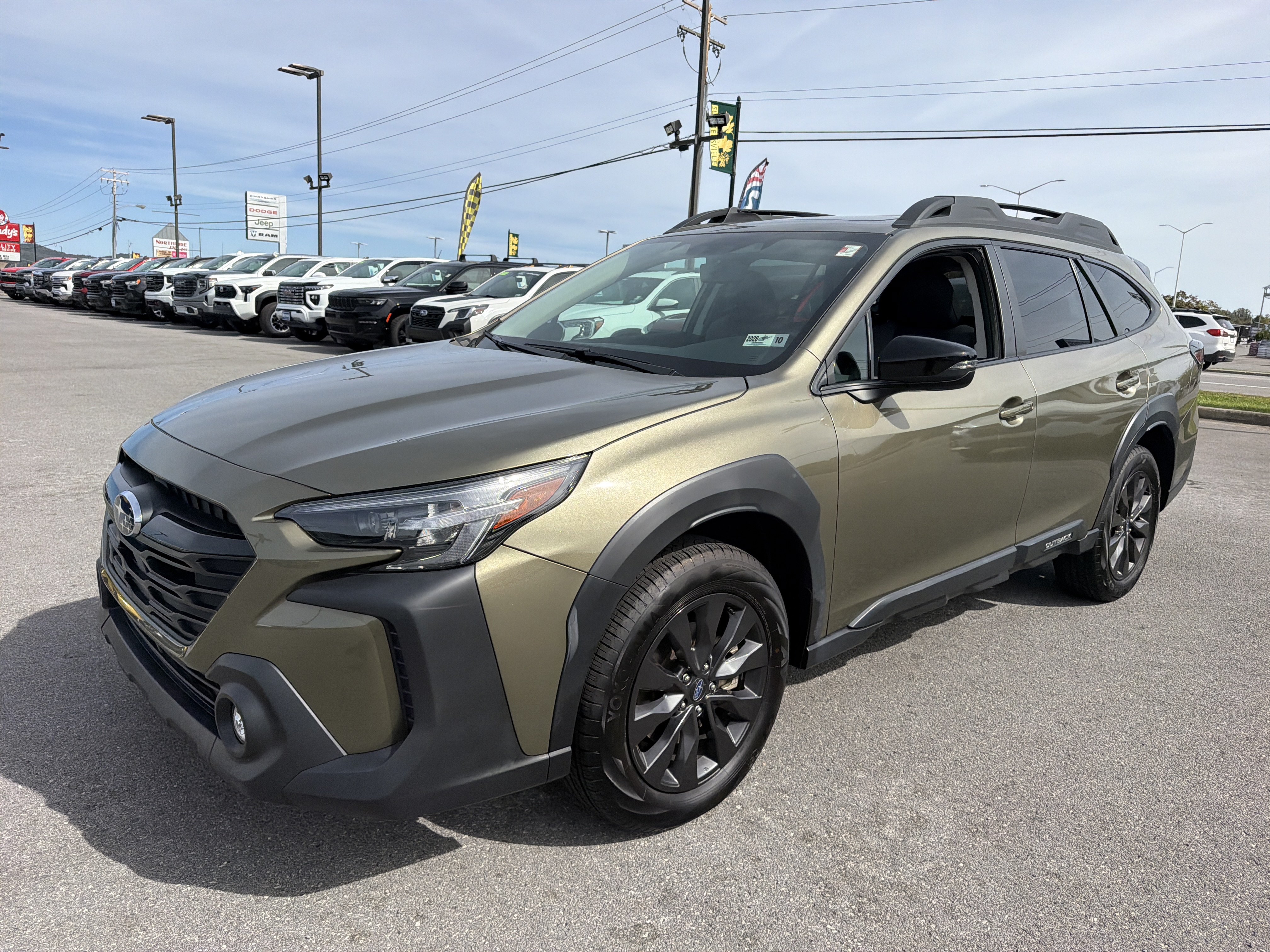 Used 2025 Subaru Outback Onyx Edition AWD/4WD image 14