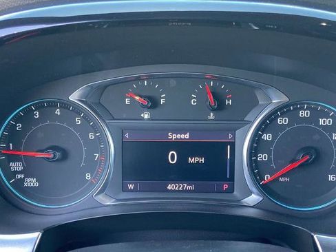 Used 2023 Chevrolet Traverse LT AWD/4WD image 7