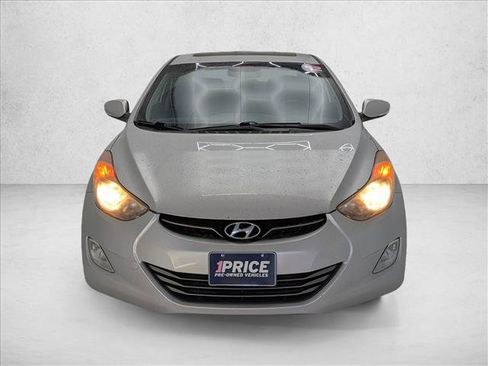 Used 2012 Hyundai Elantra Limited w/ Technology Pkg 5 image 2