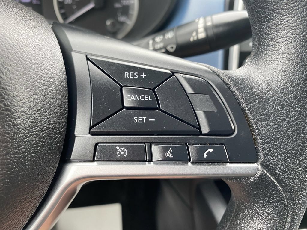 Used 2025 Nissan Versa SV FWD image 23