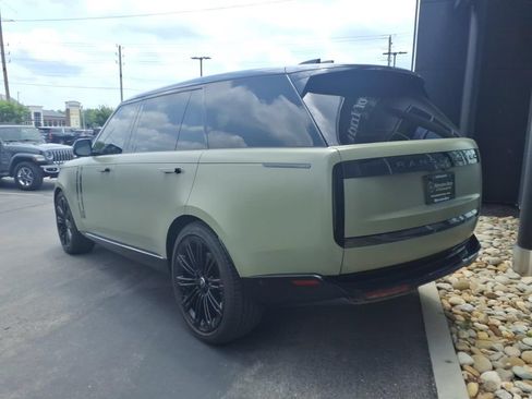 Used 2024 Land Rover Range Rover Long Wheelbase Autobiography AWD/4WD image 4