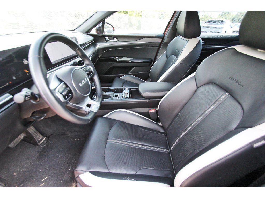 Used 2025 Kia K5 GT-Line w/ GT-Line Premium Package FWD image 15
