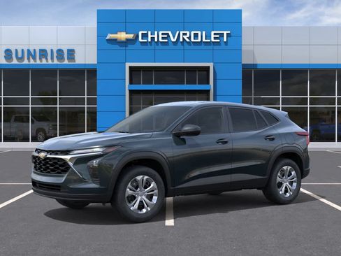 New 2026 Chevrolet Trax LS FWD image 3