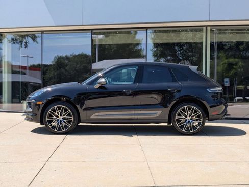 Used 2025 Porsche Macan Turbo image 2