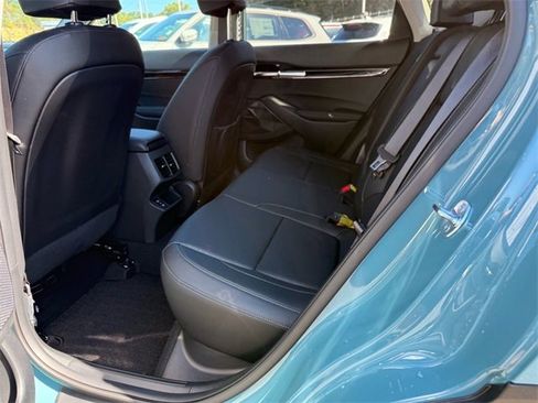 New 2026 Kia Seltos SX w/ SX Sunroof Package image 9