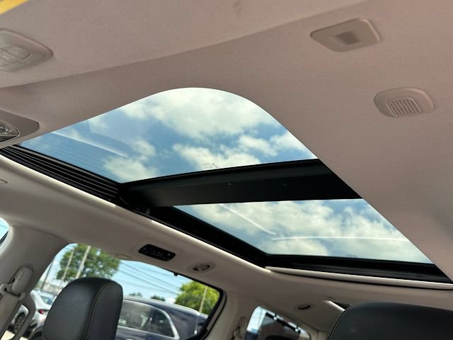 Used 2019 Chrysler Pacifica Touring-L Plus w/ Advanced Safetytec Group FWD image 18